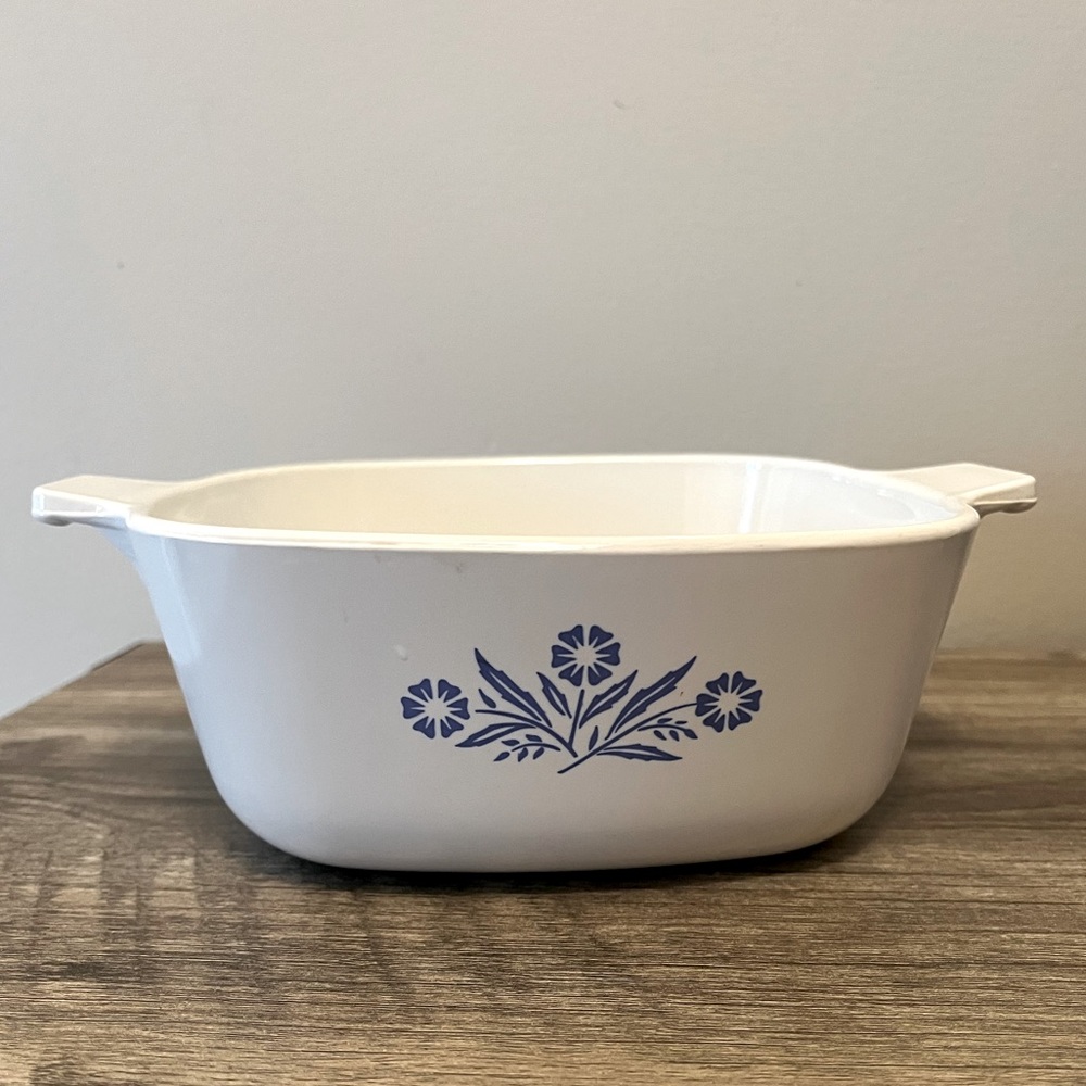 Vintage Corningware 1 1/2 quart